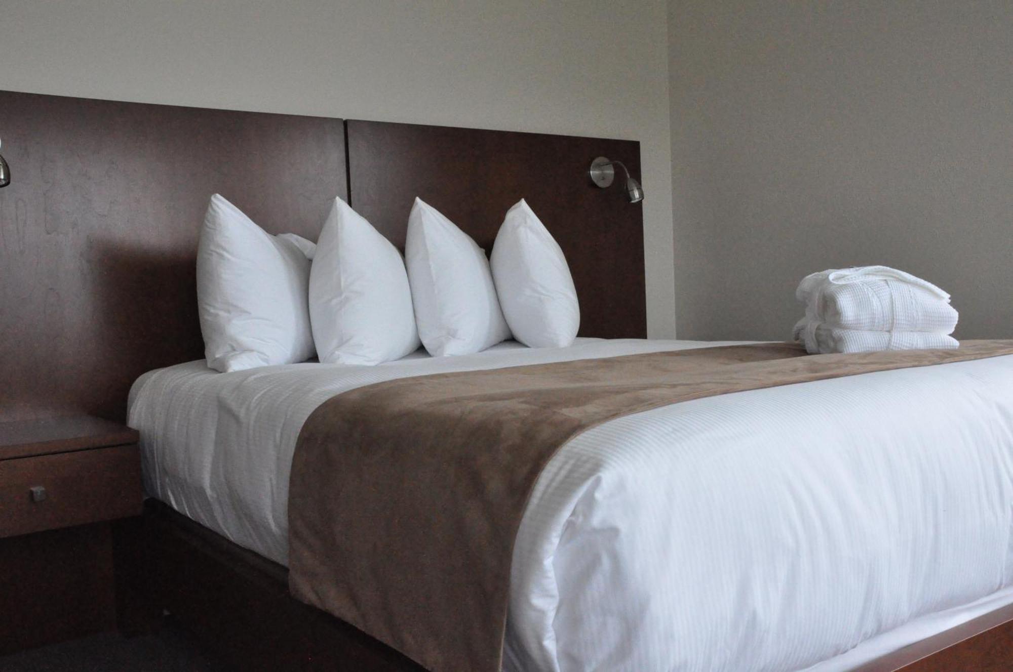 Hotel Les Trois Soeurs Perce Ngoại thất bức ảnh