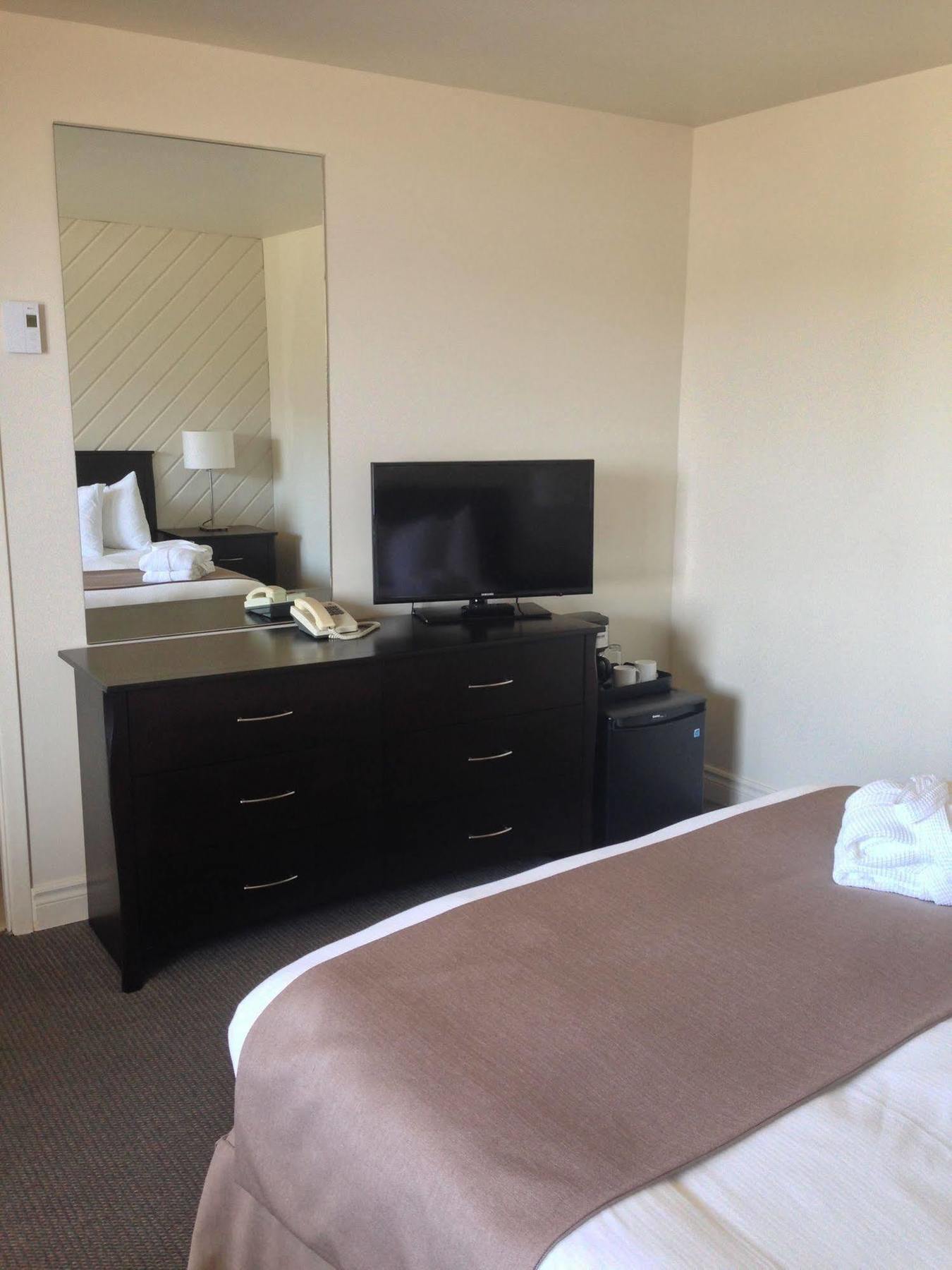 Hotel Les Trois Soeurs Perce Ngoại thất bức ảnh